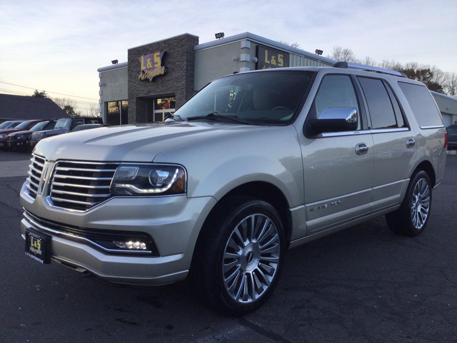 2017 Lincoln Navigator 4x4 Select, available for sale in Plantsville, Connecticut | L&S Automotive LLC. Plantsville, Connecticut