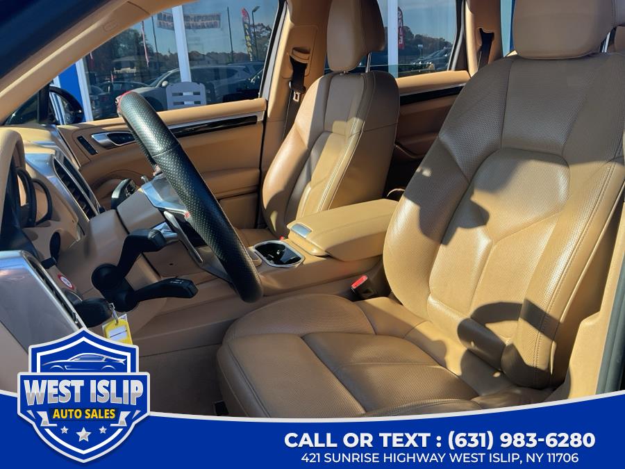 Porsche Cayenne 2016 in West Islip, North Babylon, Babylon, West