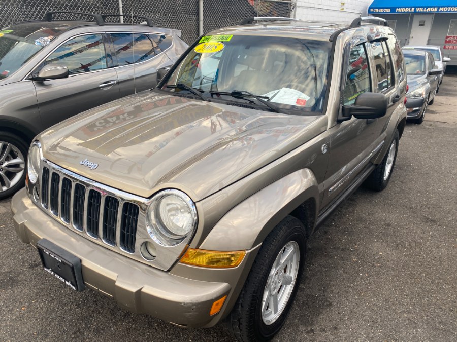 Jeep Liberty 2005 in Middle Village, Queens, Long Island, New Jersey