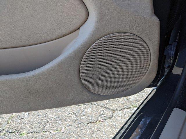 2000 BMW 3 Series 328i 4dr Sdn, available for sale in Clinton, Connecticut | M&M Motors International. Clinton, Connecticut 2000 BMW 3 Series 328i 4dr Sdn, available for sale in Clinton, Connecticut | M&M Motors International. Clinton, Connecticut