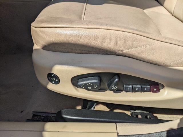 2000 BMW 3 Series 328i 4dr Sdn, available for sale in Clinton, Connecticut | M&M Motors International. Clinton, Connecticut 2000 BMW 3 Series 328i 4dr Sdn, available for sale in Clinton, Connecticut | M&M Motors International. Clinton, Connecticut