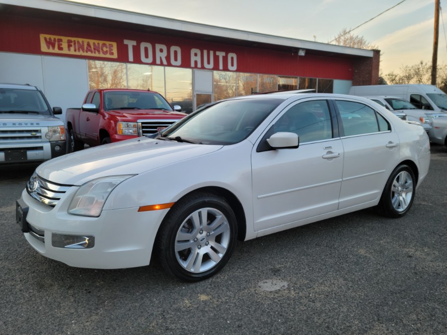 2009 Ford Fusion 4dr Sdn V6 SEL AWD Leather & Sunroof, available for sale in East Windsor, Connecticut | Toro Auto. East Windsor, Connecticut