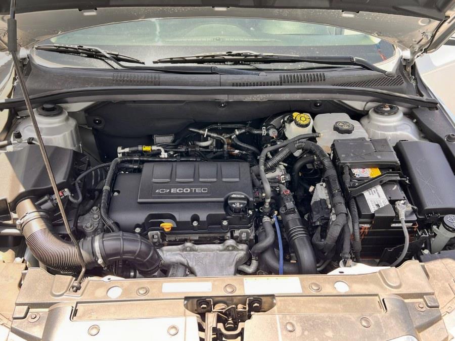 2016 Chevrolet Cruze Limited 4dr Sdn Auto LT w/2LT, available for sale in Santa Ana, California | Auto Max Of Santa Ana. Santa Ana, California 2016 Chevrolet Cruze Limited 4dr Sdn Auto LT w/2LT, available for sale in Santa Ana, California | Auto Max Of Santa Ana. Santa Ana, California