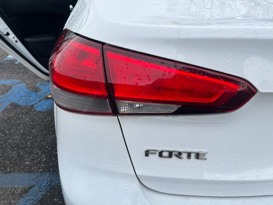 2017 Kia Forte LX. CLEAN CARFAX!, available for sale in Elmont, New York | Sunrise of Elmont. Elmont, New York 2017 Kia Forte LX. CLEAN CARFAX!, available for sale in Elmont, New York | Sunrise of Elmont. Elmont, New York