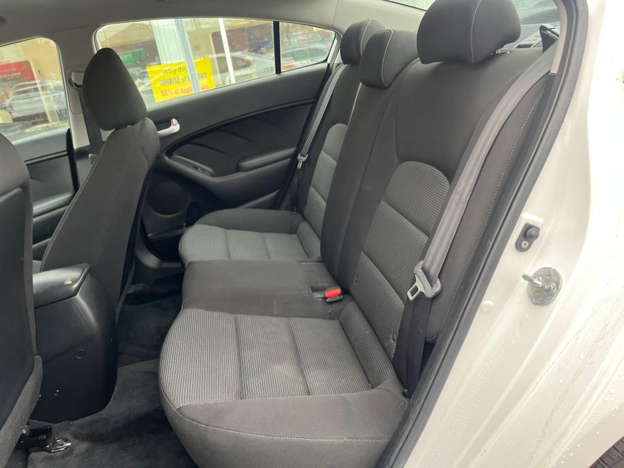 2017 Kia Forte LX. CLEAN CARFAX!, available for sale in Elmont, New York | Sunrise of Elmont. Elmont, New York 2017 Kia Forte LX. CLEAN CARFAX!, available for sale in Elmont, New York | Sunrise of Elmont. Elmont, New York