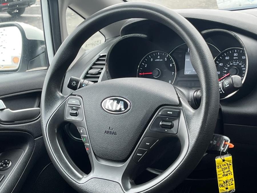 2017 Kia Forte LX. CLEAN CARFAX!, available for sale in Elmont, New York | Sunrise of Elmont. Elmont, New York 2017 Kia Forte LX. CLEAN CARFAX!, available for sale in Elmont, New York | Sunrise of Elmont. Elmont, New York