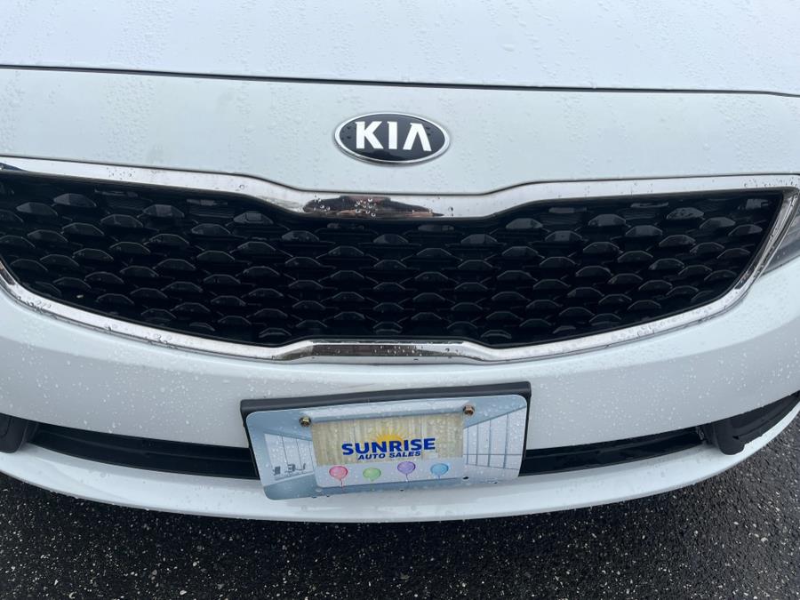 2017 Kia Forte LX. CLEAN CARFAX!, available for sale in Elmont, New York | Sunrise of Elmont. Elmont, New York 2017 Kia Forte LX. CLEAN CARFAX!, available for sale in Elmont, New York | Sunrise of Elmont. Elmont, New York