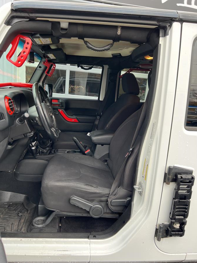 2013 Jeep Wrangler Unlimited 4WD 4dr Sport, available for sale in Branford, Connecticut | Al Mac Motors 2. Branford, Connecticut 2013 Jeep Wrangler Unlimited 4WD 4dr Sport, available for sale in Branford, Connecticut | Al Mac Motors 2. Branford, Connecticut