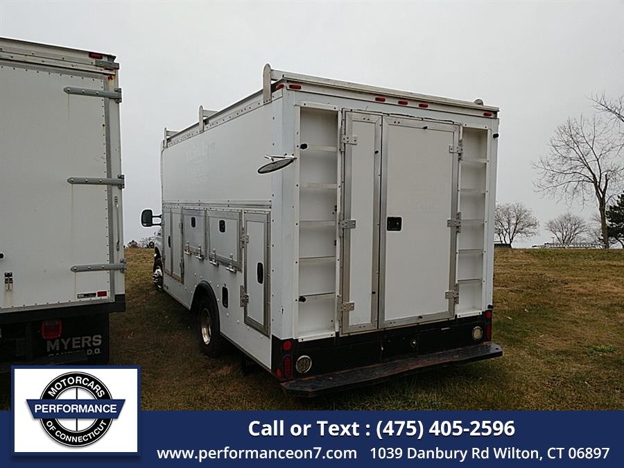 2014 Ford Econoline Commercial Cutaway E-450 Super Duty 158" DRW, available for sale in Wilton, Connecticut | Performance Motor Cars Of Connecticut LLC. Wilton, Connecticut 2014 Ford Econoline Commercial Cutaway E-450 Super Duty 158" DRW, available for sale in Wilton, Connecticut | Performance Motor Cars Of Connecticut LLC. Wilton, Connecticut
