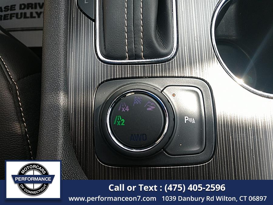 2019 GMC Acadia AWD 4dr SLT w/SLT-1, available for sale in Wilton, Connecticut | Performance Motor Cars Of Connecticut LLC. Wilton, Connecticut 2019 GMC Acadia AWD 4dr SLT w/SLT-1, available for sale in Wilton, Connecticut | Performance Motor Cars Of Connecticut LLC. Wilton, Connecticut