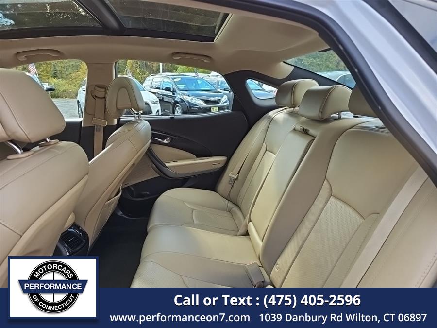 2013 Hyundai Azera 4dr Sdn, available for sale in Wilton, Connecticut | Performance Motor Cars Of Connecticut LLC. Wilton, Connecticut 2013 Hyundai Azera 4dr Sdn, available for sale in Wilton, Connecticut | Performance Motor Cars Of Connecticut LLC. Wilton, Connecticut