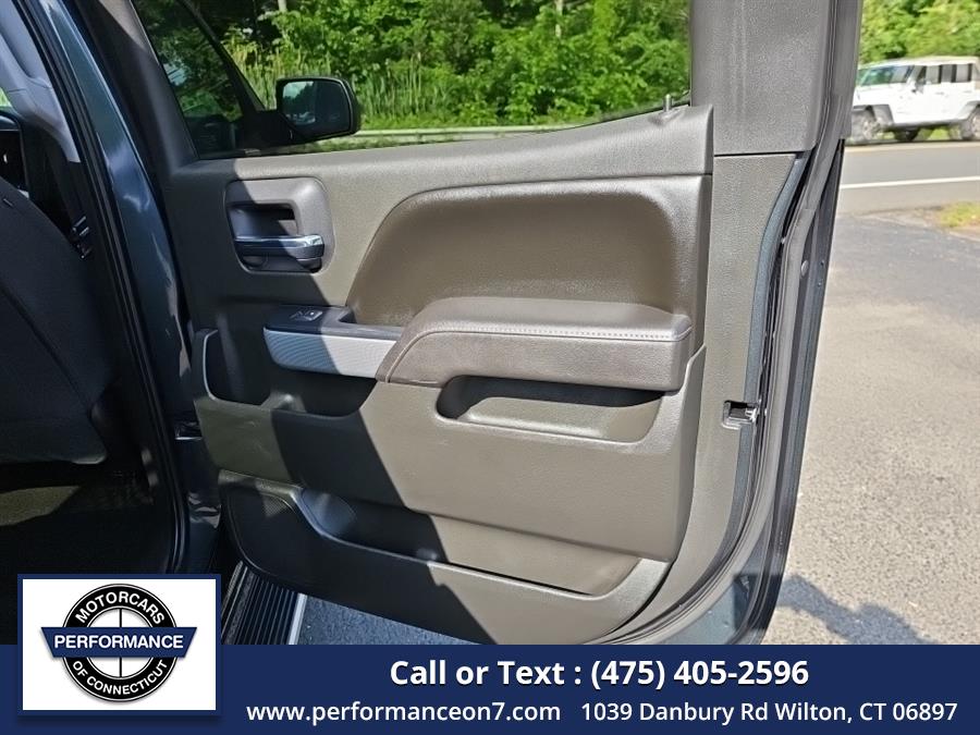 2017 Chevrolet Silverado 1500 4WD Crew Cab 143.5" LT w/1LT, available for sale in Wilton, Connecticut | Performance Motor Cars Of Connecticut LLC. Wilton, Connecticut 2017 Chevrolet Silverado 1500 4WD Crew Cab 143.5" LT w/1LT, available for sale in Wilton, Connecticut | Performance Motor Cars Of Connecticut LLC. Wilton, Connecticut