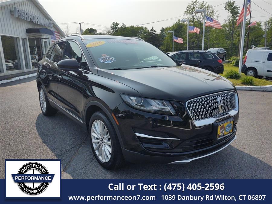 Used Lincoln MKC Standard FWD 2019 | Performance Motor Cars Of Connecticut LLC. Wilton, Connecticut