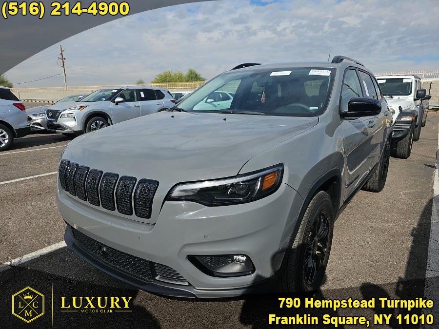 Used 2023 Jeep Cherokee in Franklin Square, New York | Luxury Motor Club. Franklin Square, New York