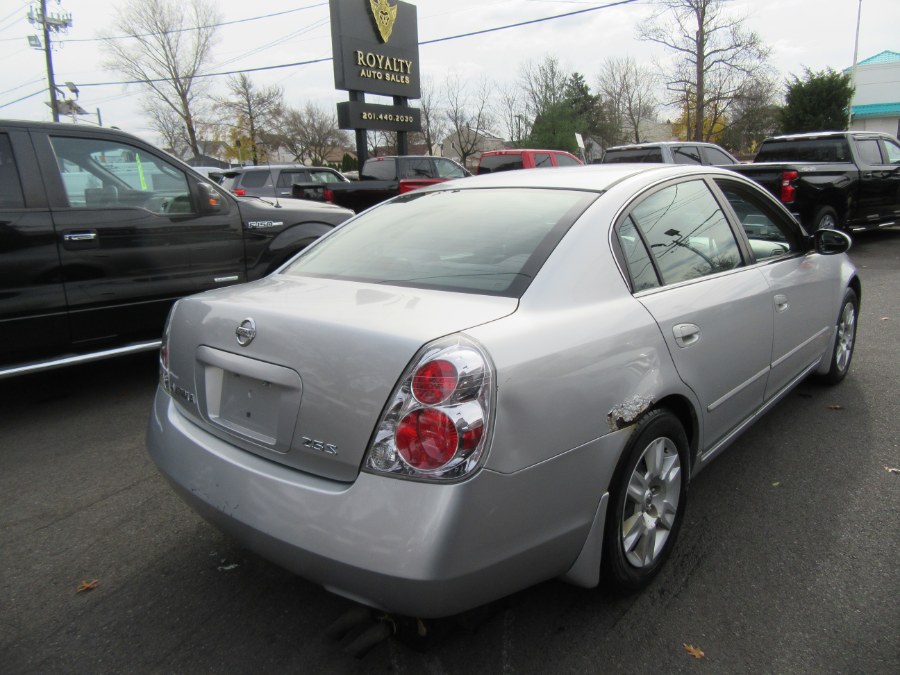 2006 Nissan Altima 4dr Sdn I4 Auto 2.5 S, available for sale in Little Ferry, New Jersey | Royalty Auto Sales. Little Ferry, New Jersey 2006 Nissan Altima 4dr Sdn I4 Auto 2.5 S, available for sale in Little Ferry, New Jersey | Royalty Auto Sales. Little Ferry, New Jersey