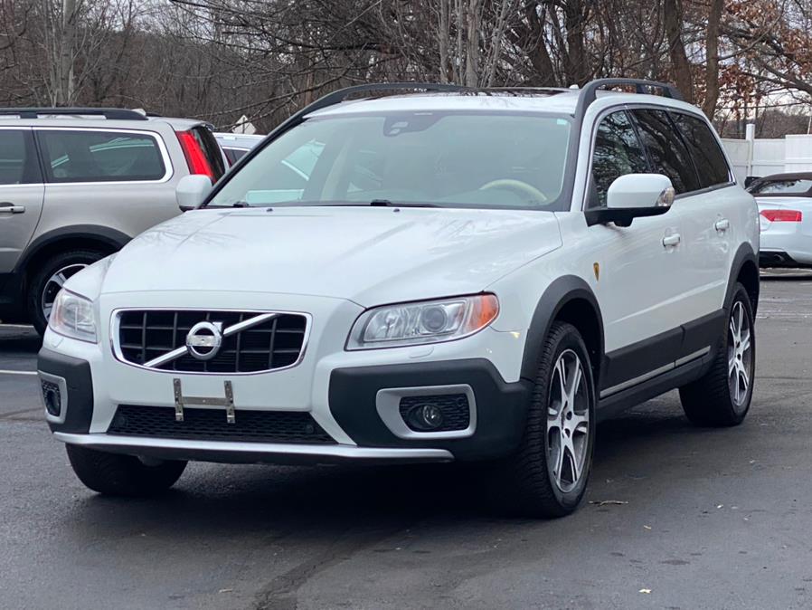 2013 Volvo XC70 AWD 4dr Wgn T6, available for sale in Canton, Connecticut | Lava Motors. Canton, Connecticut