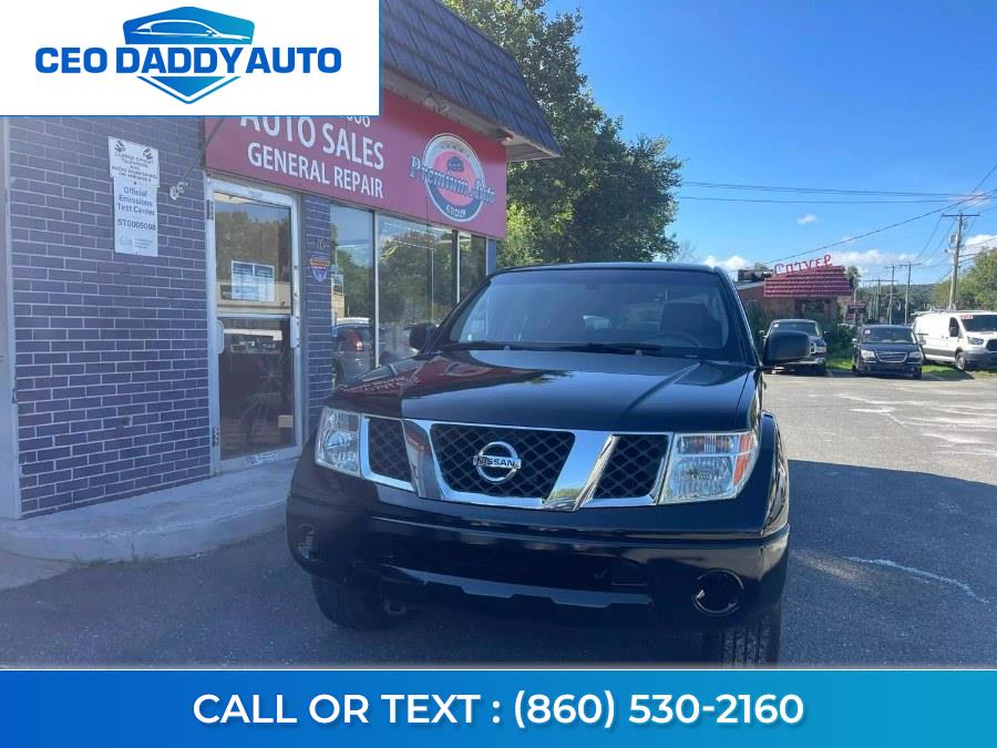 2005 Nissan Frontier 4WD SE Crew Cab V6 Manual, available for sale in Online only, Connecticut | CEO DADDY AUTO. Online only, Connecticut