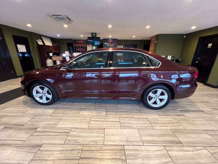 2013 Volkswagen Passat 4dr Sdn 2.5L Auto SE w/Sunroof PZEV, available for sale in West Hartford, Connecticut | AutoMax. West Hartford, Connecticut 2013 Volkswagen Passat 4dr Sdn 2.5L Auto SE w/Sunroof PZEV, available for sale in West Hartford, Connecticut | AutoMax. West Hartford, Connecticut