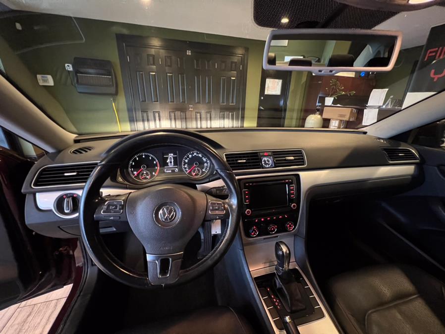 2013 Volkswagen Passat 4dr Sdn 2.5L Auto SE w/Sunroof PZEV, available for sale in West Hartford, Connecticut | AutoMax. West Hartford, Connecticut 2013 Volkswagen Passat 4dr Sdn 2.5L Auto SE w/Sunroof PZEV, available for sale in West Hartford, Connecticut | AutoMax. West Hartford, Connecticut