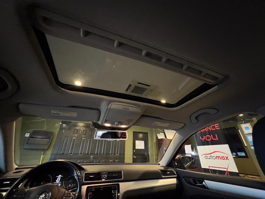 2013 Volkswagen Passat 4dr Sdn 2.5L Auto SE w/Sunroof PZEV, available for sale in West Hartford, Connecticut | AutoMax. West Hartford, Connecticut 2013 Volkswagen Passat 4dr Sdn 2.5L Auto SE w/Sunroof PZEV, available for sale in West Hartford, Connecticut | AutoMax. West Hartford, Connecticut