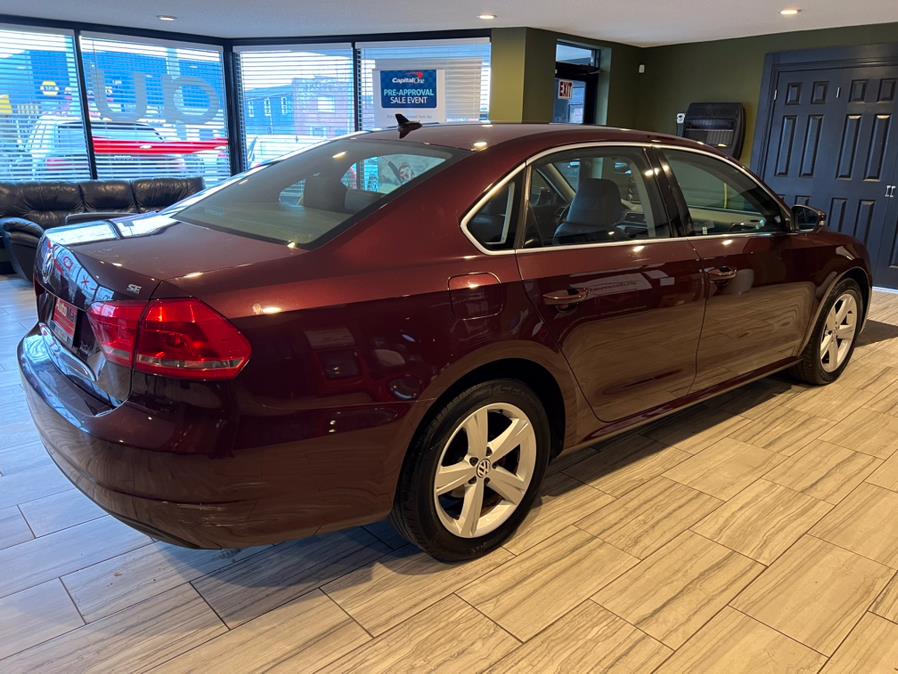 2013 Volkswagen Passat 4dr Sdn 2.5L Auto SE w/Sunroof PZEV, available for sale in West Hartford, Connecticut | AutoMax. West Hartford, Connecticut 2013 Volkswagen Passat 4dr Sdn 2.5L Auto SE w/Sunroof PZEV, available for sale in West Hartford, Connecticut | AutoMax. West Hartford, Connecticut