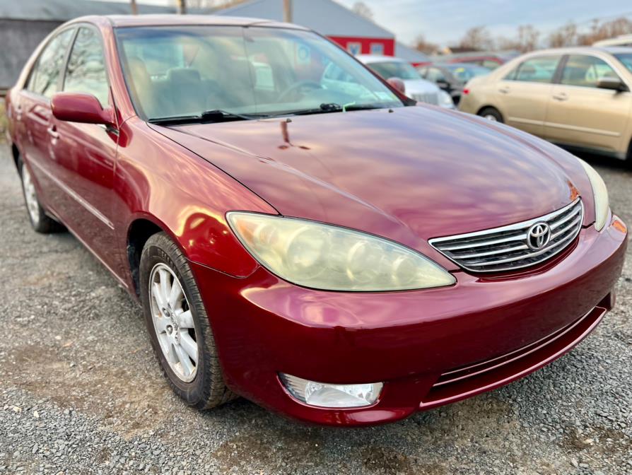 2005 Toyota Camry 4dr Sdn XLE Auto, available for sale in Wallingford, Connecticut | Wallingford Auto Center LLC. Wallingford, Connecticut