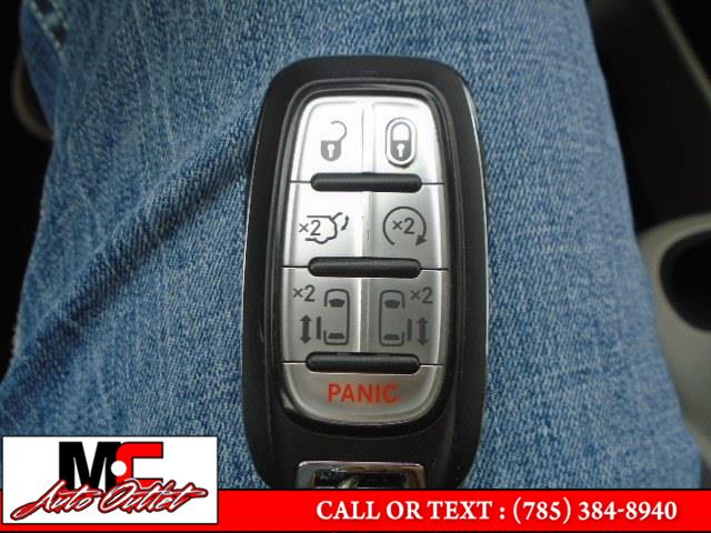 2022 Chrysler Pacifica Touring L FWD, available for sale in Colby, Kansas | M C Auto Outlet Inc. Colby, Kansas 2022 Chrysler Pacifica Touring L FWD, available for sale in Colby, Kansas | M C Auto Outlet Inc. Colby, Kansas