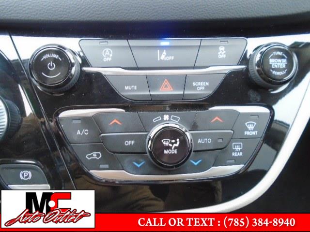 2022 Chrysler Pacifica Touring L FWD, available for sale in Colby, Kansas | M C Auto Outlet Inc. Colby, Kansas 2022 Chrysler Pacifica Touring L FWD, available for sale in Colby, Kansas | M C Auto Outlet Inc. Colby, Kansas