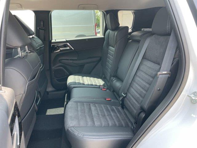 2023 Mitsubishi Outlander SE, available for sale in Great Neck, New York | Camy Cars. Great Neck, New York 2023 Mitsubishi Outlander SE, available for sale in Great Neck, New York | Camy Cars. Great Neck, New York