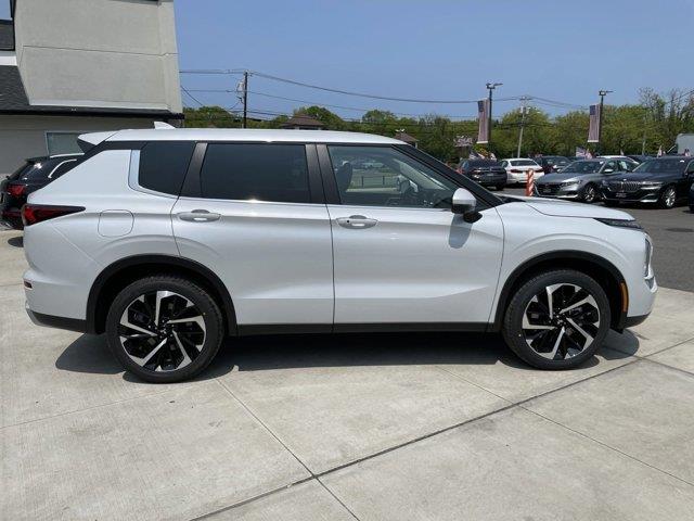 2023 Mitsubishi Outlander SE, available for sale in Great Neck, New York | Camy Cars. Great Neck, New York 2023 Mitsubishi Outlander SE, available for sale in Great Neck, New York | Camy Cars. Great Neck, New York