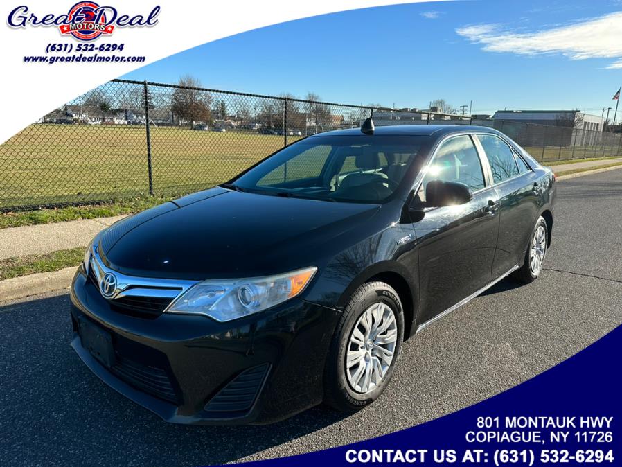 2014 Toyota Camry Hybrid 4dr Sdn LE (Natl) *Ltd Avail*, available for sale in Copiague, New York | Great Deal Motors. Copiague, New York