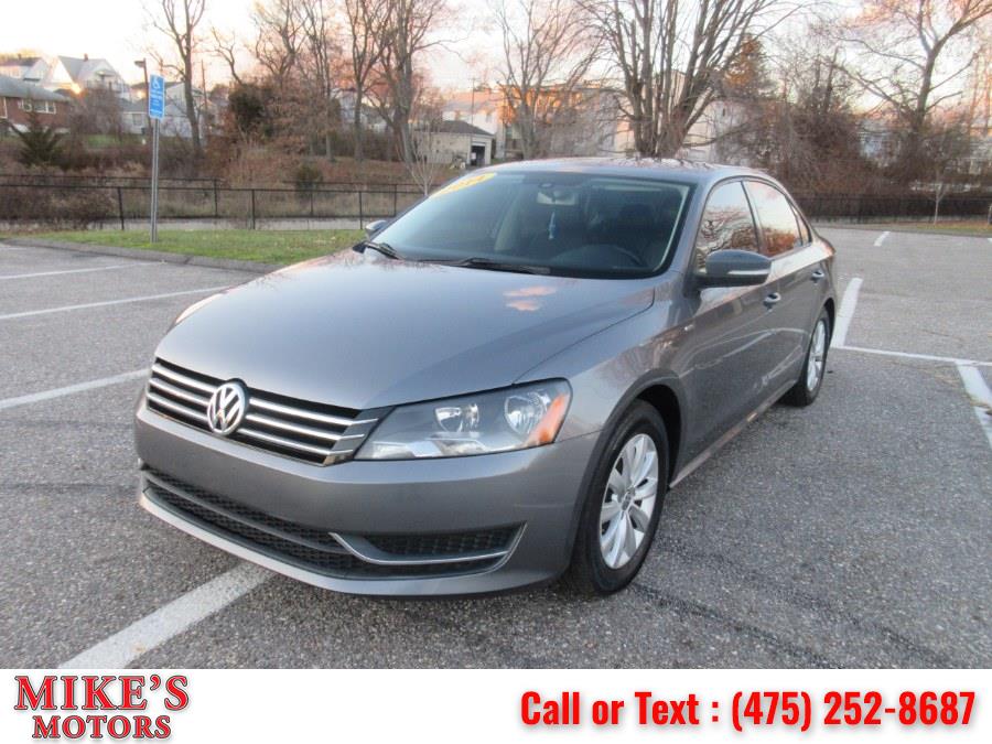 2014 Volkswagen Passat 4dr Sdn 2.5L Auto S w/Nav PZEV *Ltd Avail*, available for sale in Stratford, Connecticut | Mike's Motors LLC. Stratford, Connecticut