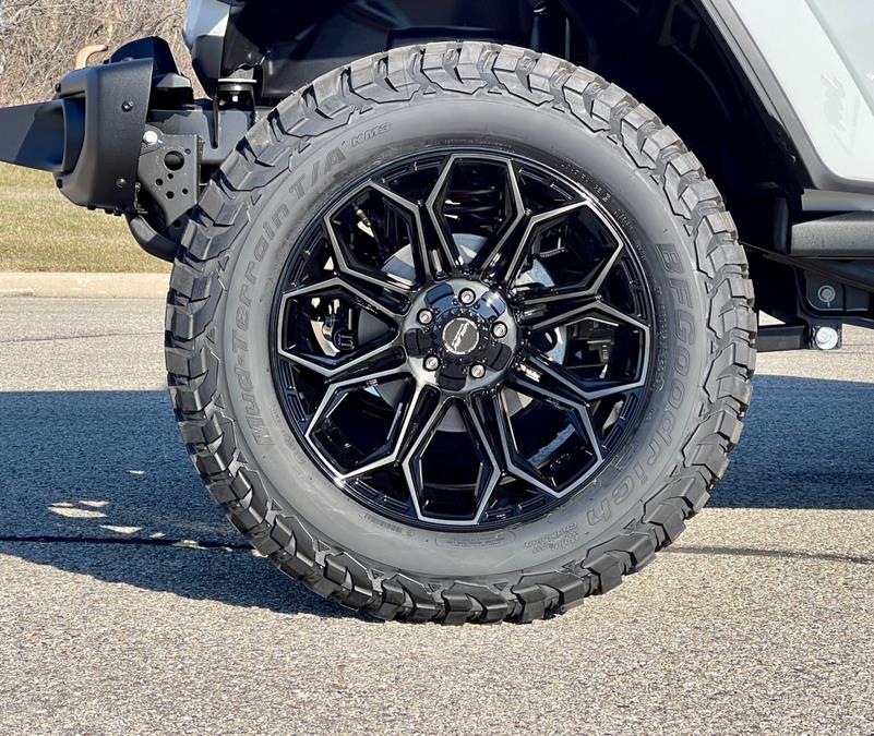 Jeep Wrangler 2024 in Darien, Harvard, Whitewater, Janesville WI