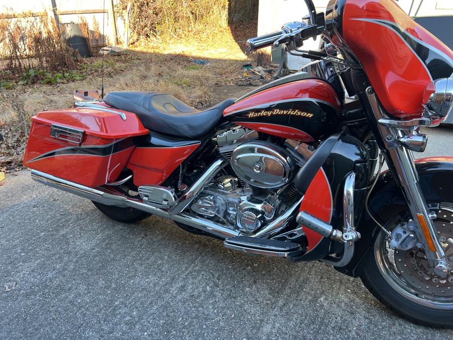 Used 2004 Harley Davidson Electra Glide in Milford, Connecticut | Village Auto Sales. Milford, Connecticut