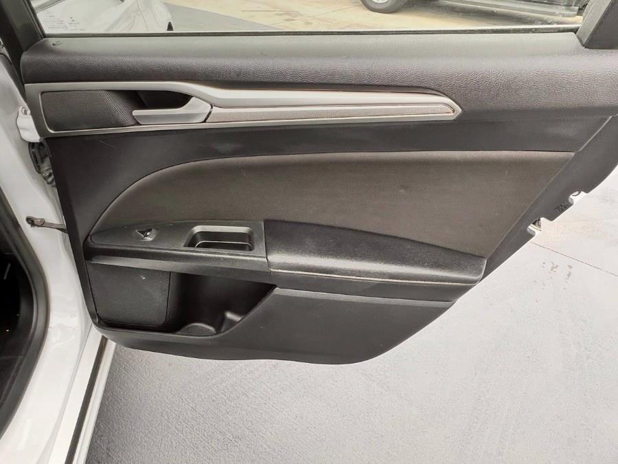 2018 Ford Fusion SE FWD, available for sale in Santa Ana, California | Auto Max Of Santa Ana. Santa Ana, California 2018 Ford Fusion SE FWD, available for sale in Santa Ana, California | Auto Max Of Santa Ana. Santa Ana, California