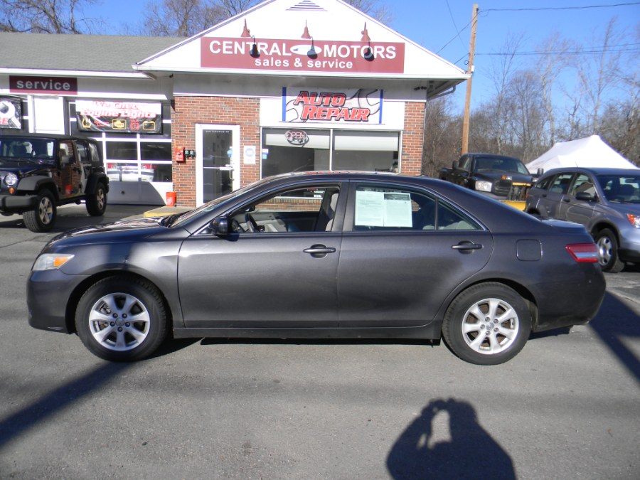 2010 Toyota Camry 4dr Sdn V6 Auto LE (Natl), available for sale in Southborough, Massachusetts | M&M Vehicles Inc dba Central Motors. Southborough, Massachusetts