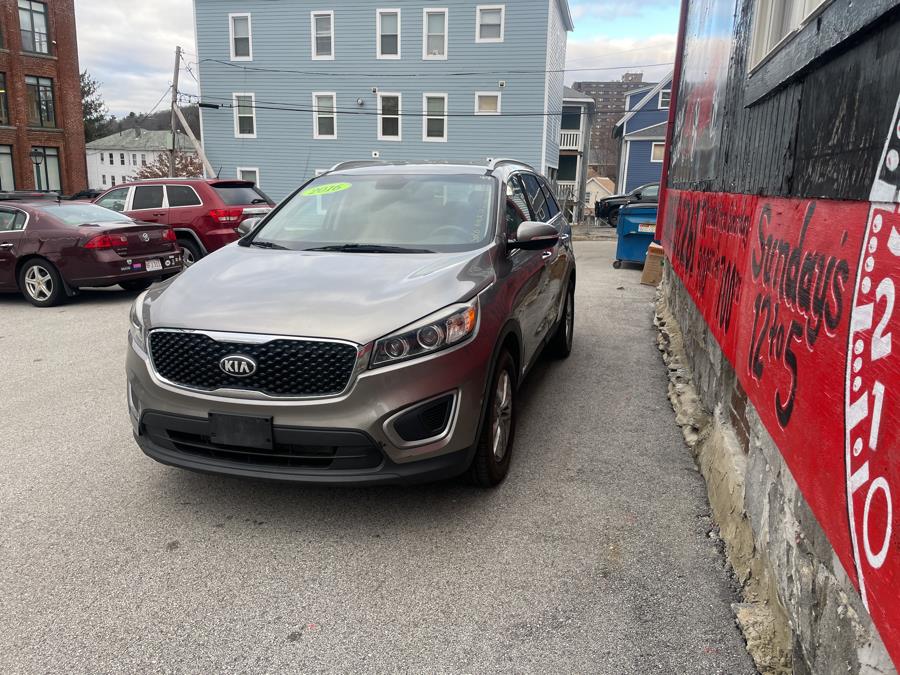 2016 Kia Sorento AWD 4dr 3.3L LX, available for sale in Worcester, Massachusetts | Worcester Auto Outlet LLC. Worcester, Massachusetts 2016 Kia Sorento AWD 4dr 3.3L LX, available for sale in Worcester, Massachusetts | Worcester Auto Outlet LLC. Worcester, Massachusetts