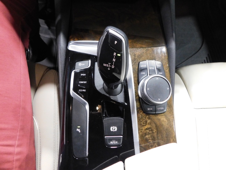 2020 BMW 5 Series 530i xDrive Sedan, available for sale in Lodi, New Jersey | Soliman Motors. Lodi, New Jersey 2020 BMW 5 Series 530i xDrive Sedan, available for sale in Lodi, New Jersey | Soliman Motors. Lodi, New Jersey