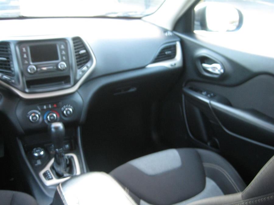 2016 Jeep Cherokee Sport 4x4 4dr SUV, available for sale in Massapequa, New York | Rite Choice Auto Inc.. Massapequa, New York 2016 Jeep Cherokee Sport 4x4 4dr SUV, available for sale in Massapequa, New York | Rite Choice Auto Inc.. Massapequa, New York