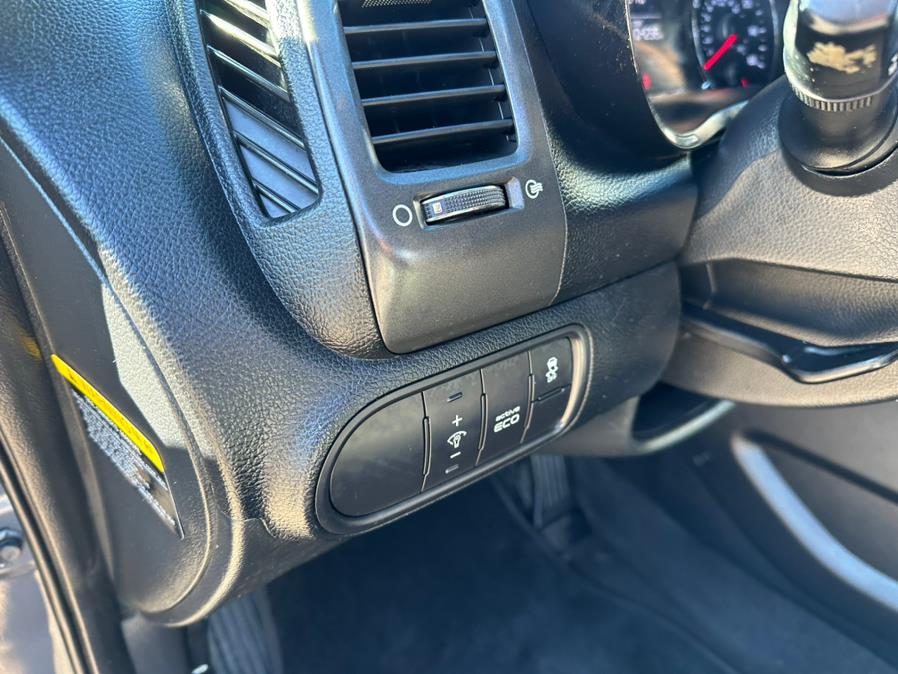 2014 Kia Forte 4dr Sdn Auto LX, available for sale in South Windsor, Connecticut | Mike And Tony Auto Sales, Inc. South Windsor, Connecticut 2014 Kia Forte 4dr Sdn Auto LX, available for sale in South Windsor, Connecticut | Mike And Tony Auto Sales, Inc. South Windsor, Connecticut