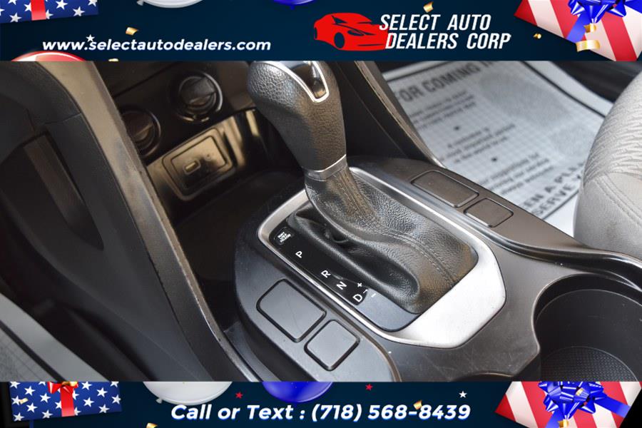 2017 Hyundai Santa Fe SE 3.3L Auto AWD, available for sale in Brooklyn, New York | Select Auto Dealers Corp. Brooklyn, New York 2017 Hyundai Santa Fe SE 3.3L Auto AWD, available for sale in Brooklyn, New York | Select Auto Dealers Corp. Brooklyn, New York