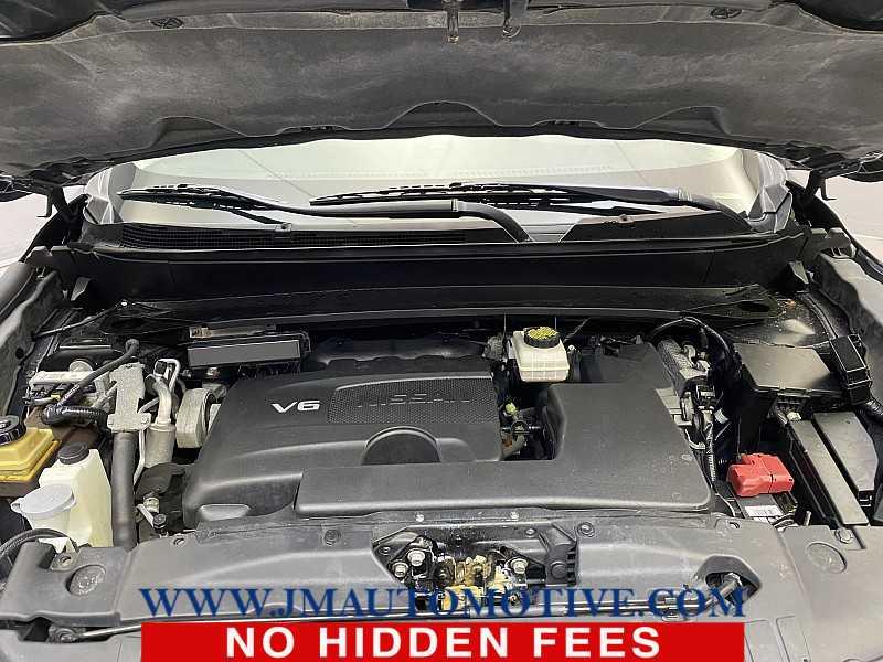 2017 Nissan Pathfinder SL, available for sale in Naugatuck, Connecticut | J&M Automotive Sls&Svc LLC. Naugatuck, Connecticut 2017 Nissan Pathfinder SL, available for sale in Naugatuck, Connecticut | J&M Automotive Sls&Svc LLC. Naugatuck, Connecticut