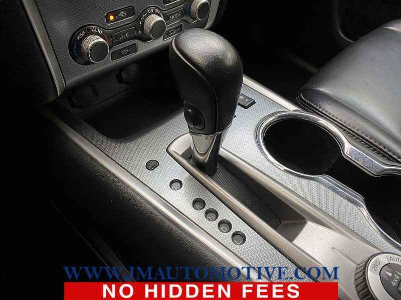 2017 Nissan Pathfinder SL, available for sale in Naugatuck, Connecticut | J&M Automotive Sls&Svc LLC. Naugatuck, Connecticut 2017 Nissan Pathfinder SL, available for sale in Naugatuck, Connecticut | J&M Automotive Sls&Svc LLC. Naugatuck, Connecticut