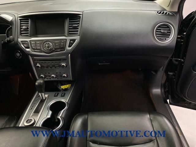 2017 Nissan Pathfinder SL, available for sale in Naugatuck, Connecticut | J&M Automotive Sls&Svc LLC. Naugatuck, Connecticut 2017 Nissan Pathfinder SL, available for sale in Naugatuck, Connecticut | J&M Automotive Sls&Svc LLC. Naugatuck, Connecticut