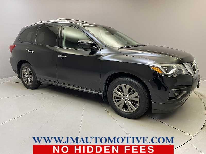 2017 Nissan Pathfinder SL, available for sale in Naugatuck, Connecticut | J&M Automotive Sls&Svc LLC. Naugatuck, Connecticut 2017 Nissan Pathfinder SL, available for sale in Naugatuck, Connecticut | J&M Automotive Sls&Svc LLC. Naugatuck, Connecticut