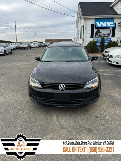 2011 Volkswagen Jetta Sedan 4dr Auto SE PZEV, available for sale in East Windsor, Connecticut | A1 Auto Sale LLC. East Windsor, Connecticut