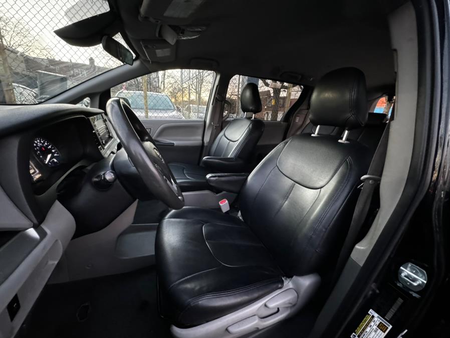 2020 Toyota Sienna L FWD 7-Passenger (Natl), available for sale in BROOKLYN, New York | Deals on Wheels International Auto. BROOKLYN, New York 2020 Toyota Sienna L FWD 7-Passenger (Natl), available for sale in BROOKLYN, New York | Deals on Wheels International Auto. BROOKLYN, New York