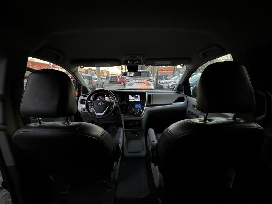 2020 Toyota Sienna L FWD 7-Passenger (Natl), available for sale in BROOKLYN, New York | Deals on Wheels International Auto. BROOKLYN, New York 2020 Toyota Sienna L FWD 7-Passenger (Natl), available for sale in BROOKLYN, New York | Deals on Wheels International Auto. BROOKLYN, New York