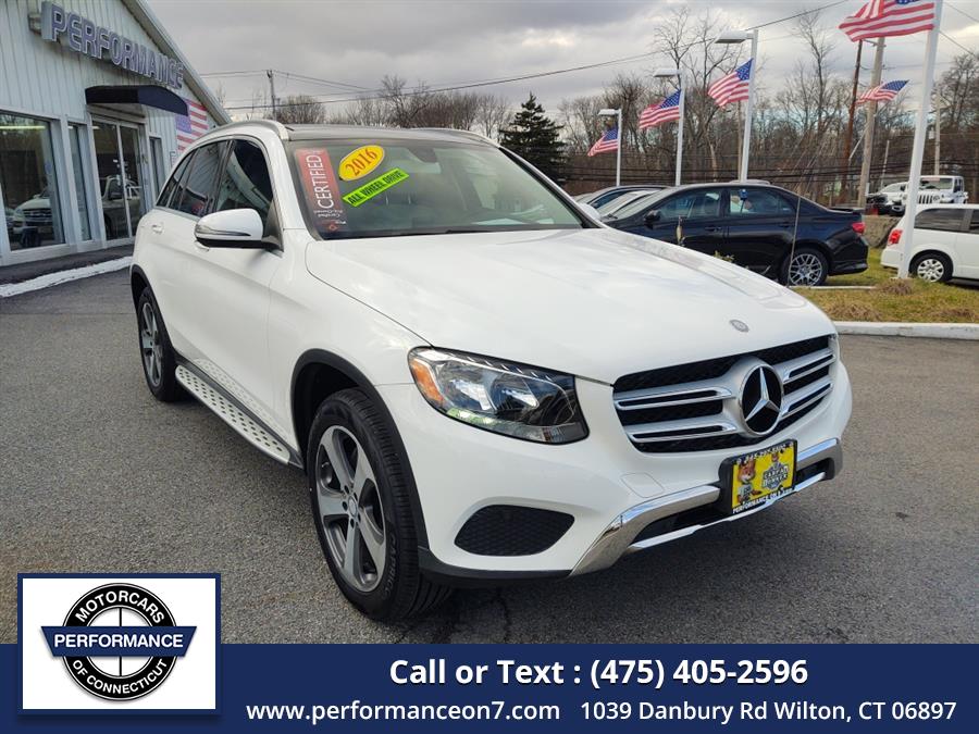 Used 2016 Mercedes-Benz GLC in Wilton, Connecticut | Performance Motor Cars Of Connecticut LLC. Wilton, Connecticut