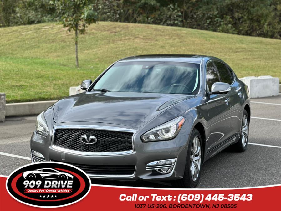 Used 2018 Infiniti Q70 in BORDENTOWN, New Jersey | 909 Drive. BORDENTOWN, New Jersey